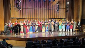 台北愛樂室內合唱團新德里演出 與印度合唱團合作台北愛樂室內合唱團受邀到新德里演出，與印度尼姆拉納音樂基金會合唱團合作，帶來精彩的音樂饗宴。中央社記者李晉緯新德里攝  113年10月2日