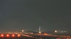 年輕機師挑戰山托兒！駕機返台僅延10分鐘(圖/翻攝THREADS david.tw)