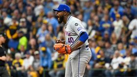 ▲塞維里諾（Luis Severino）在外卡賽6局失3分責失，拿下久違的季後賽勝投。（圖／翻攝自大都會推特）