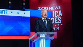 民主黨副總統候選人華茲（Tim Walz）。（圖／翻攝自Tim Walz粉專）