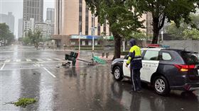  山陀兒,高雄市,災情,吹垮