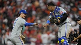 ▲小威特（Bobby Witt Jr.）連2場敲致勝安，皇家下剋上淘汰金鶯晉級。（圖／美聯社／達志影像）