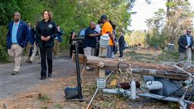 賀錦麗到喬治亞州勘災。（圖／翻攝自Kamala Harris臉書）

