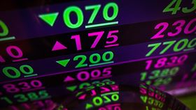 美大選辯論登場  台股早盤震盪力守平盤（2）美國總統大選辯論登場，台股盤勢引關注，11日開盤後走堅，早盤最高21111.05點，上漲46.97點，隨後震盪力守平盤。中央社記者王騰毅攝  113年9月11日