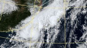 颱風「山陀兒」中心完全登陸　突然無風無雨！專家示警：千萬別出門勘災