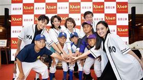 （左起）江明娟、鍾政均、KIMI陳希瑀。（圖／幸星娛樂提供）