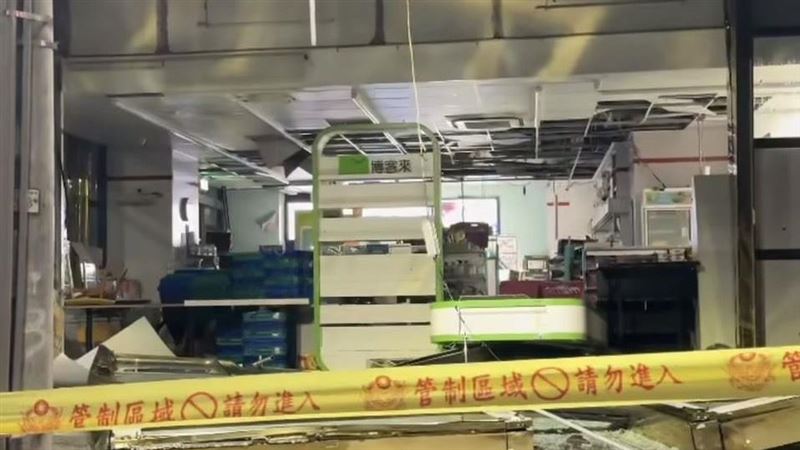 山陀兒襲南台　超商店員與貨架一同被吹倒