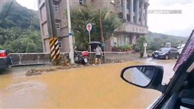 基隆日雨量破78年紀錄! 雨彈狂轟交通亂套