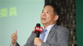 財訊50週年系列論壇　第2場聚焦永續（2）財訊50週年系列論壇第2場聚焦永續，以立足台灣、迎戰全球新賽局為主軸，19日在台北舉行，邀請國發會主委劉鏡清（圖）出席致詞。中央社記者趙世勳攝　113年7月19日