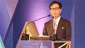 第5屆蔡萬才台灣貢獻獎贈獎典禮　蔡明忠致詞富邦集團4日在台北舉行第5屆蔡萬才台灣貢獻獎贈獎典禮，富邦集團董事長蔡明忠（圖）出席致詞。中央社記者張新偉攝  113年10月4日
