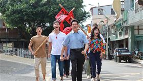 霍正奇「鬼王變鄉土阿伯」網喊不習慣。（圖／大愛提供）