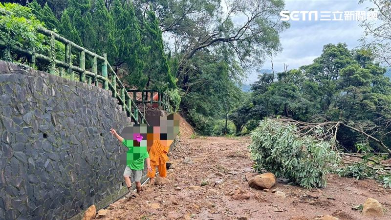 受困8小時未進食　救難人員助三芝5人脫困