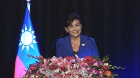 趙美心出席洛杉磯國慶酒會