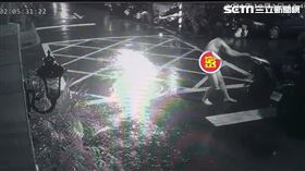 高雄,前鎮,裸男,推車,機車