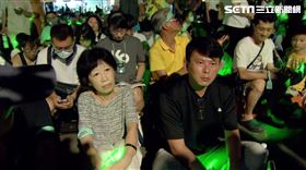 陳佩琪、黃國昌現身守護柯文哲