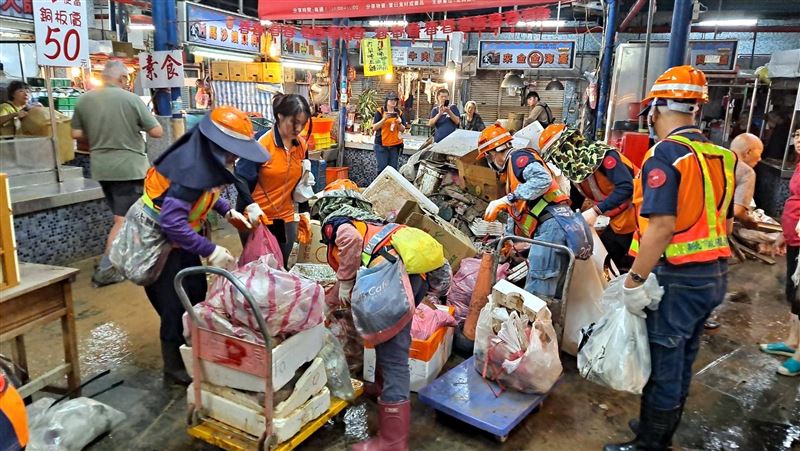 豪雨重創金山　青年號召志工返鄉助重建
