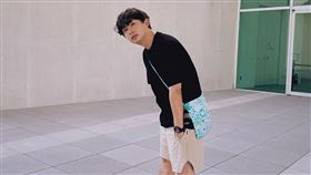 網友猜測大書不會離職。（圖／翻攝自大書IG）