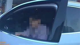 夜店續攤醉駕回家男子酒測超標慘遭逮捕。（圖／翻攝畫面）