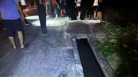 苗栗,巡田水,墜溝,意外（圖／翻攝畫面）