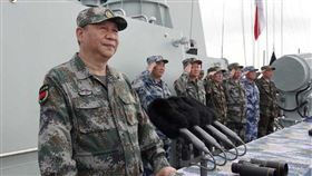 習近平視察解放軍在南中國海的軍演行動（圖／翻攝自中國國防部）