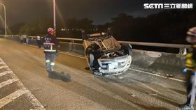 苗栗,台72,太空包,掉落物,翻車（圖／翻攝畫面）