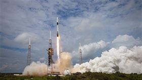 太空探索科技公司（SpaceX）的獵鷹9號（Falcon 9）火箭。（圖／翻攝自
SpaceX的X）