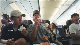 從花蓮划船到日本！熱血實境秀成功達陣　回台灣搭台灣虎航享受台灣味