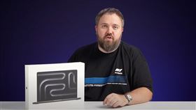 MacBook Pro https://www.youtube.com/watch?v=V4E8716KFgw