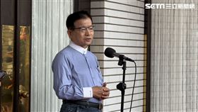 賴士葆議場前受訪。（圖／記者詹宜庭攝影）