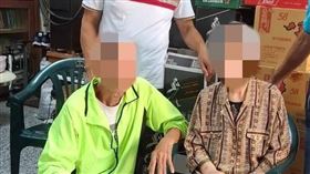 姊弟40年未見， 警靠「20年前通訊錄」助9旬嬤，尋親，與弟重逢(圖／翻攝畫面)
