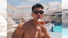 PEETA葛格疑似持有大麻，（圖／翻攝自Facebook／PEETA 營養健身葛格）