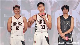 ▲臺北台新戰神開季記者會，球員雷蒙恩談繼承父親背號。（圖／記者劉彥池攝影）