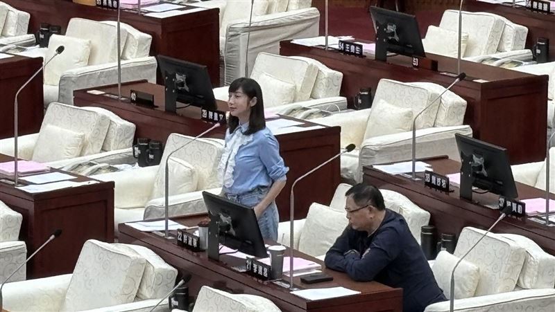 許淑華轟蔣「罐頭市長」　遇事只會說研議