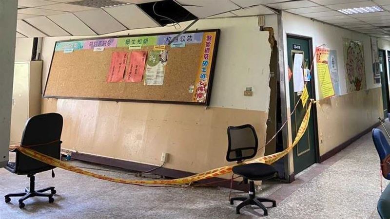 山陀兒颱風高醫成受災戶　醫管系牆被吹翻