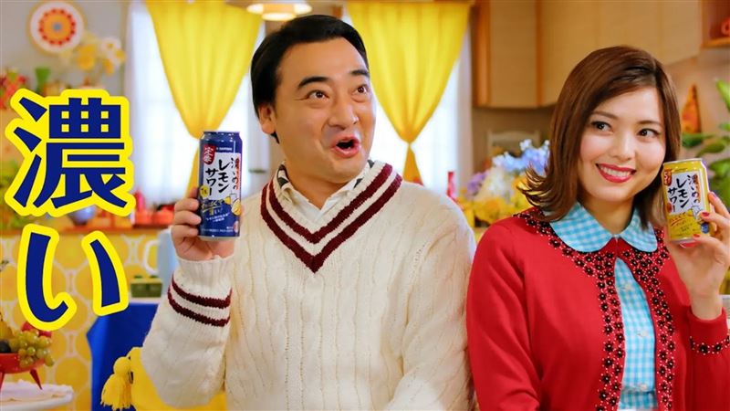 齊藤慎二爆逼女星車上口愛！老婆替他說話