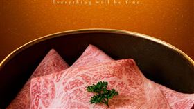 《Fine;Dining》套餐選用來自日本熊本A5和牛肋眼部位，肥瘦適中的清爽口感，獲得不少饕客青睞。 （圖／品牌業者提供）