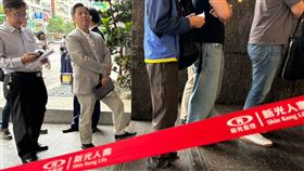 新光金,台新金,新新併,股東會,紀念品,合併,（圖／記者李育道攝影）