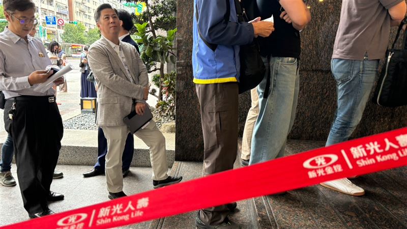 新光金臨股會登場　最大股東林伯翰現身