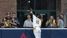 ▲普洛法（Jurickson Profar）這次沒接到貝茲（Mookie Betts）的陽春砲。（圖／美聯社／達志影像）