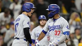 ▲赫南德茲（Teoscar Hernandez）炸裂滿貫砲，幫助道奇追到1分差。（圖／美聯社／達志影像）