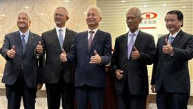 魏寶生,浴火重生,洪士琪,新新併