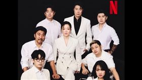 《黑白大廚》最後8強棚拍拍攝時尚宣傳照。（翻攝IG@netflixkr）