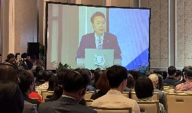 尹錫悅訪新加坡發表演講