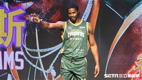 ▲TPBL台啤永豐雲豹開季記者會，洋將威廉斯（Devin Williams）有意歸化台灣。（圖／記者劉彥池攝影）