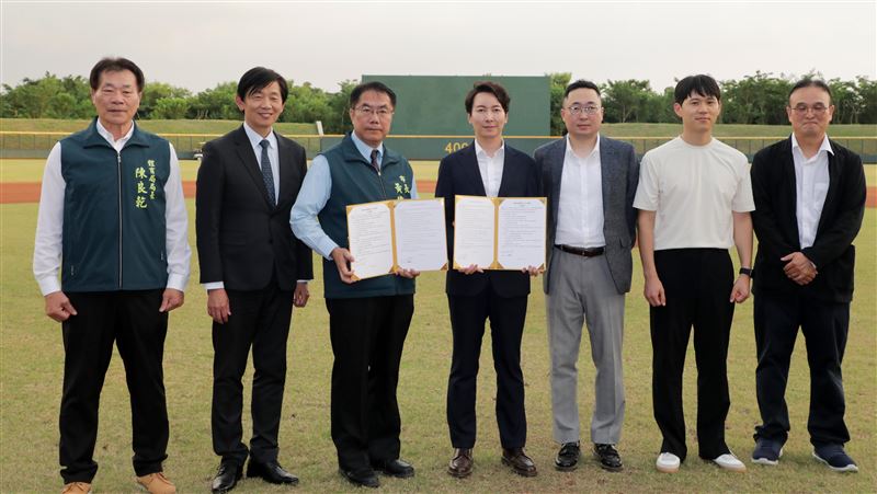 與韓國職棒簽訂MOU！推動台南成春訓基地