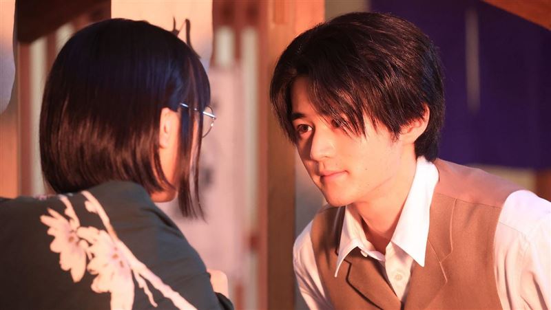 男星獲新人獎還得兼洗碗工　靠200元度日
