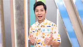 逸祥當直播主。（圖／三立提供）