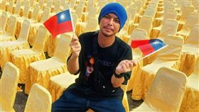 大馬歌手黃明志。（圖／翻攝自臉書）