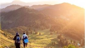 ▲登高是廣為人知的重陽節習俗之一。（圖／翻攝自Pixabay）