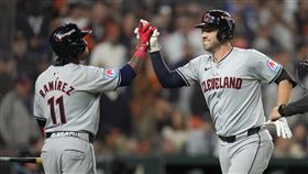 ▲佛萊（David Fry）季後賽生涯首轟，幫助守護者逼出第5戰。（圖／美聯社／達志影像）